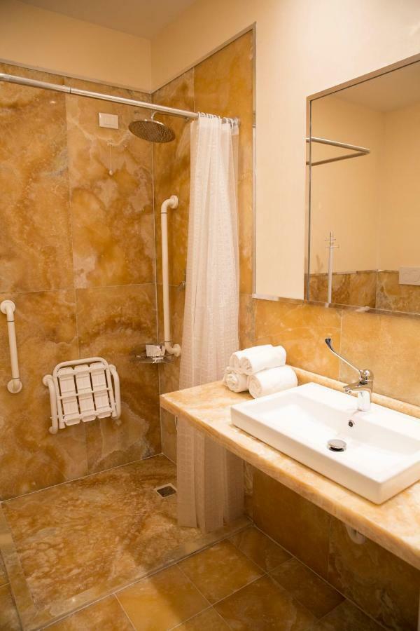 Boutique Hotel Enia Prato  Exteriör bild