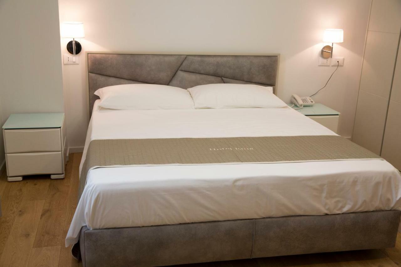 Boutique Hotel Enia Prato  Exteriör bild