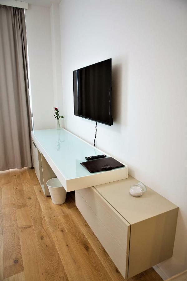 Boutique Hotel Enia Prato  Exteriör bild