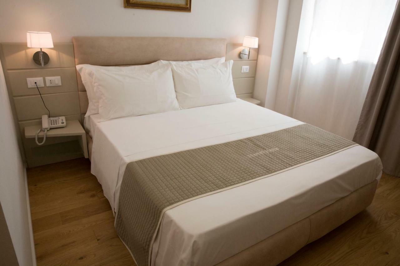 Boutique Hotel Enia Prato  Exteriör bild